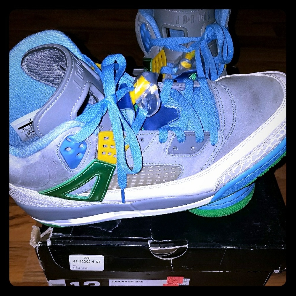 Size 13 Nike Air Jordan Spizike Tribute